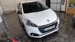 PEUGEOT 208 1.6HDI STYLE lleno