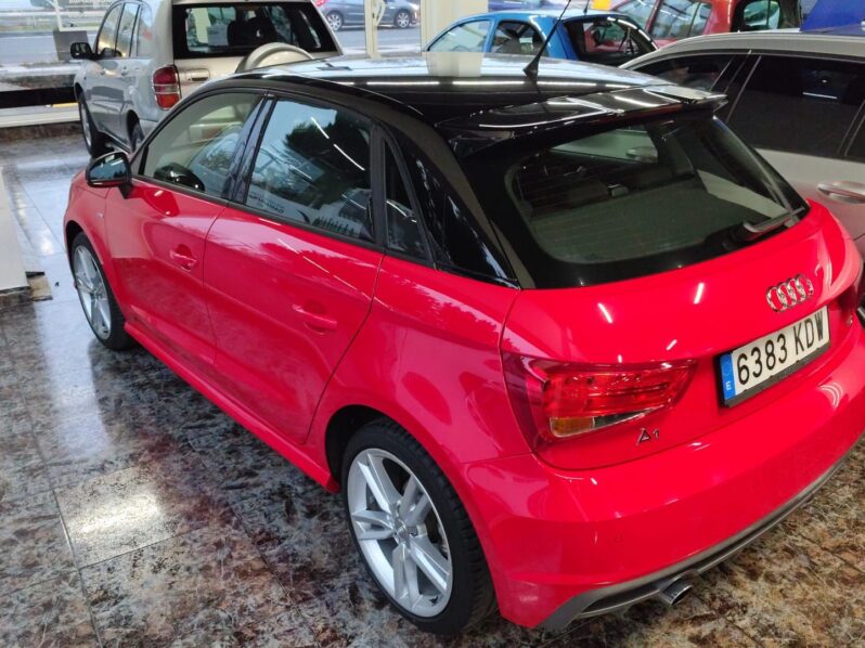 AUDI A1 SPORTBACK S-LINE 1.6TDI 116CV lleno