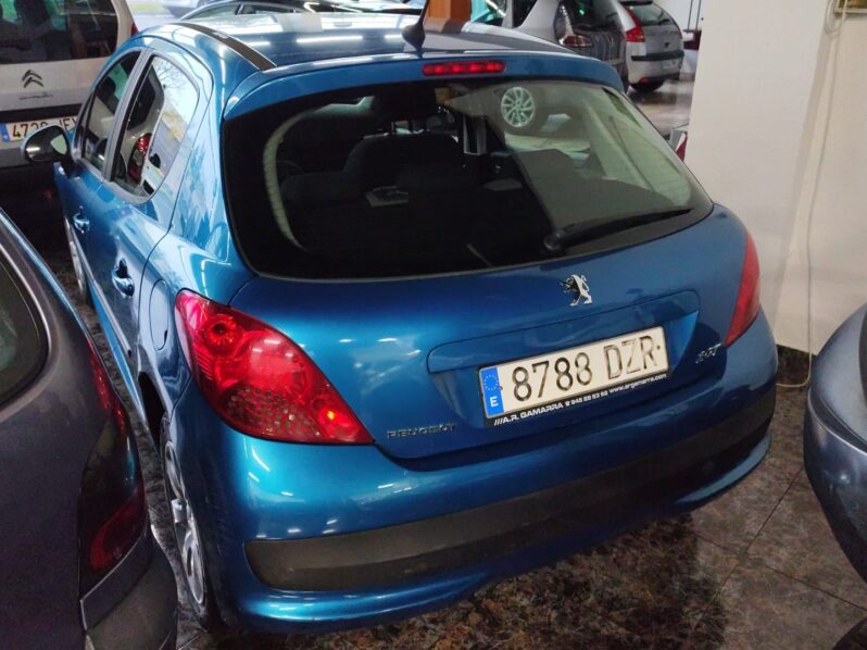 PEUGEOT 207 1.4i X-LINE lleno